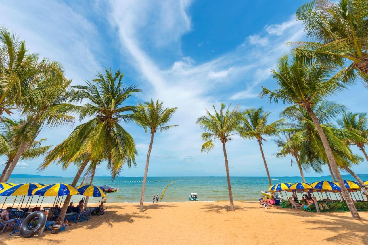 Happy Jomtien - Beachfront Esterno foto